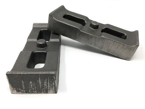 1 Inch Cast Iron Lift Blocks 01-10 Silverado 4WD/GMC Sierra 2500HD/3500HD 4WD Pair Tuff Country
