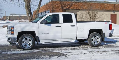Running Boards Glastep Plus Custom Molded Fiberglass 14-18 Silverado/Sierra 1500 15-18 Silverado/Sierra 2500/3500 Except Diesel Double Cab Fiberglass Gray Owens Products