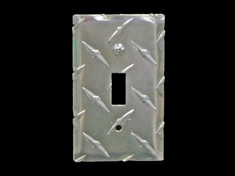 RaceMates Single Light Switch Wall Plate Cover / Each / Diamond Tread Aluminum / Owens Products