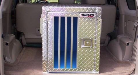 Dog Box Hunter Series Single Compartment / 20 W x 30 D x 24 H / Standard Vents / Diamond Tread Aluminum / Owens Products
