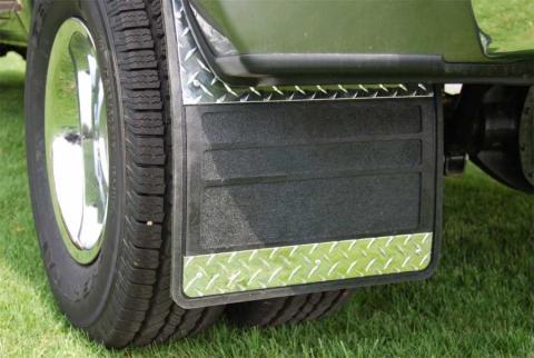 Mud Flaps Classic Dually Rubber Mudflaps / Diamond Tread Aluminum Inserts / 88-00 3500 C/K Classic Chevrolet/GMC / 19 x 24 / Owens Products