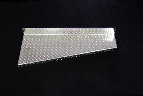 Running Boards Classicpro Series Diamond 4 Inch 11-18 Ram 2500/3500 6.4 Ft Short Bed W/O Flares 4 Inch Riser Aluminum Owens Products