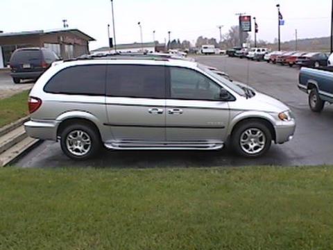 Running Boards Glastep Custom Molded Fiberglass 96-07 Dodge Grand Caravan/Chrysler Town And Country 96-00 Plymouth Grand Voyager Fiberglass Gray Owens Products