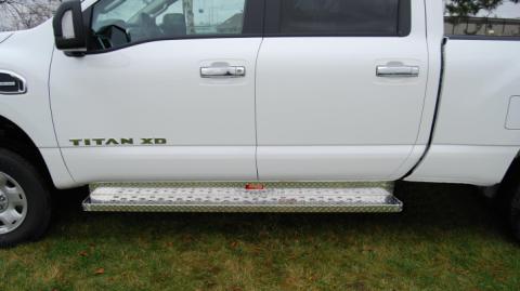 Running Boards Owens Commercial Diamond W/O Stone Guard With Star Burst Grip 15-17 Nissan Titan 4 Inch Riser Crew Cab Aluminum Owens Products