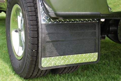 Mud Flaps Classic Dually Rubber Mudflaps / Diamond Tread Aluminium Inserts / 19 x 24 / No Brackets / Owens Products