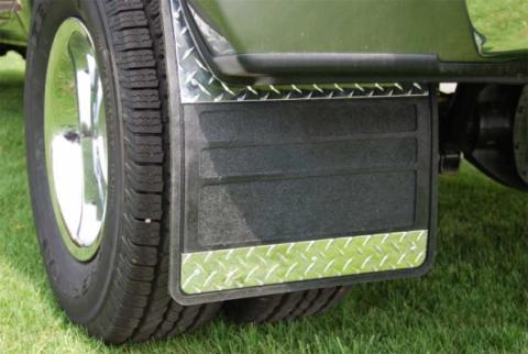 Mud Flaps Classic Dually Rubber Mudflaps / Diamond Tread Aluminum Inserts / 88-00 3500 C/K Classic Chevrolet/GMC / 19 x 24 / Owens Products