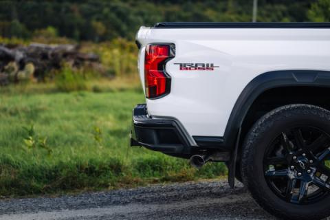 2023-Up Chevrolet/GMC Colorado/Canyon 2.7L T304 Stainless Steel 3 Inch Cat-Back Exhaust Single Side Exit with Tip Armor Pro MBRP