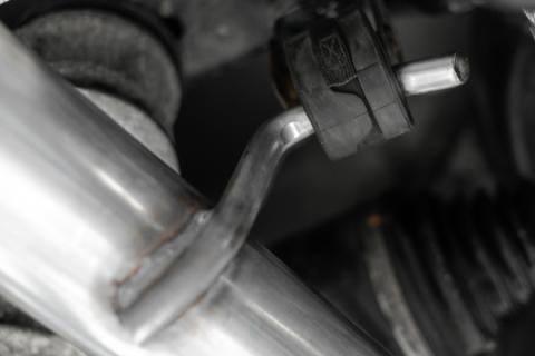 15-23 Dodge Challenger T304 Stainless Steel 2.5 Inch Cat Back Dual Rear Exit with Carbon Fiber Tips Exhaust System MBRP