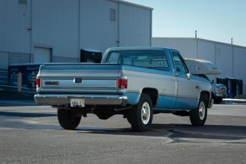 1975-1987 GM Truck 2.5 Inch Crossmember Back With X-Pipe Exhaust System Includes Catalytic Converters 409 Stainless Turbo Pro Mufflers Pypes Performance Exhaust