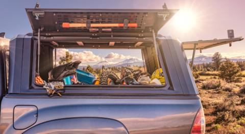 Truck Bed Cap SmartCap EVOd Defender Matte Black 20-26 Jeep Gladiator 5 Foot Short Bed SmartCap