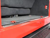 Jeep YJ/TJ Inside Rear Body Protector 87-06 Wrangler TJ/YJ Polished Silver Kentrol