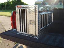 Dog Box Hunter Series Single Compartment / 21 W x 38 D x 25 H / All Seasons Vents / Diamond Tread Aluminum / Owens Products