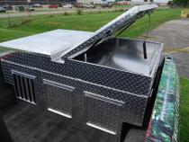 Dog Box Hunter Series Triple Compartment with Top Storage / 58 W x 40 D x 26 H / All Seasons Rear Vents / Diamond Tread Aluminum / Owens Products