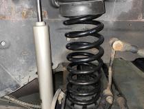 2.5 Inch Front / 2.0 Inch Rear Lift Springs w/ Shocks 99-04 Grand Cherokee Freedom Off-Road